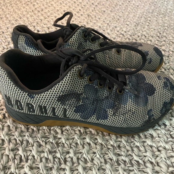 NOBULL Shoes - Nobull Floral Trainer